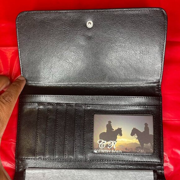 Ladies Wallet - Picture 8 of 9